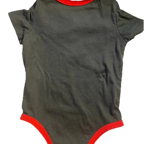 Nike Air Jordan Baby Outfit One Piece Short Sleeve 9 Month & Beanie 6-12 Month - Picture 3 of 7